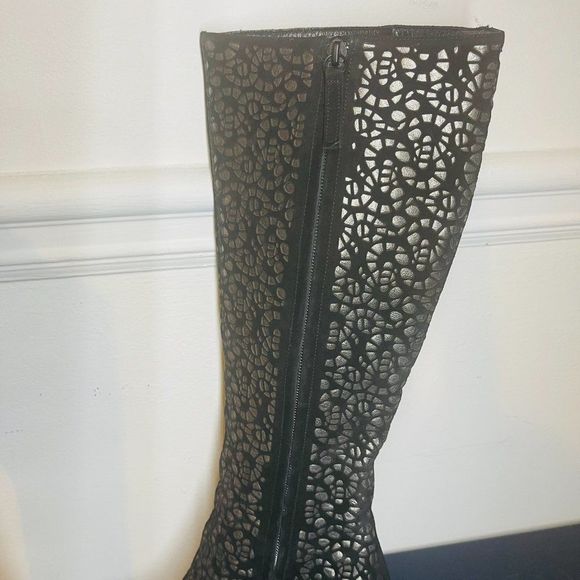 St. John Black Gun Metal Gray And Laser Cut Suede and Leather Boots  8.5 - Picture 3 of 10